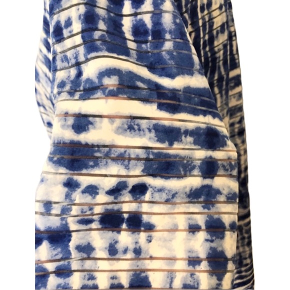 đź’™CATHY DANIELS TIE DYE ROLL TAB TUNICđź’™ - Picture 5 of 8